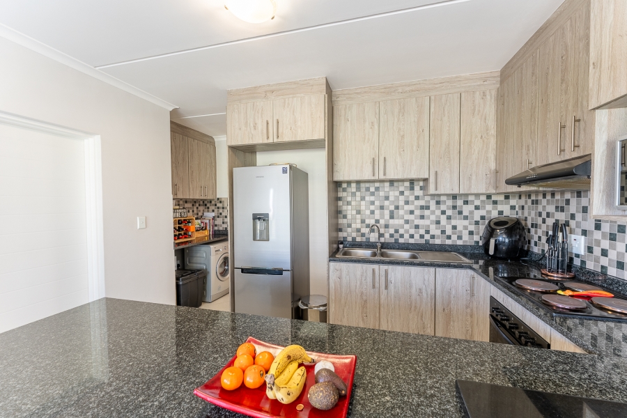 2 Bedroom Property for Sale in Buh Rein Estate Western Cape